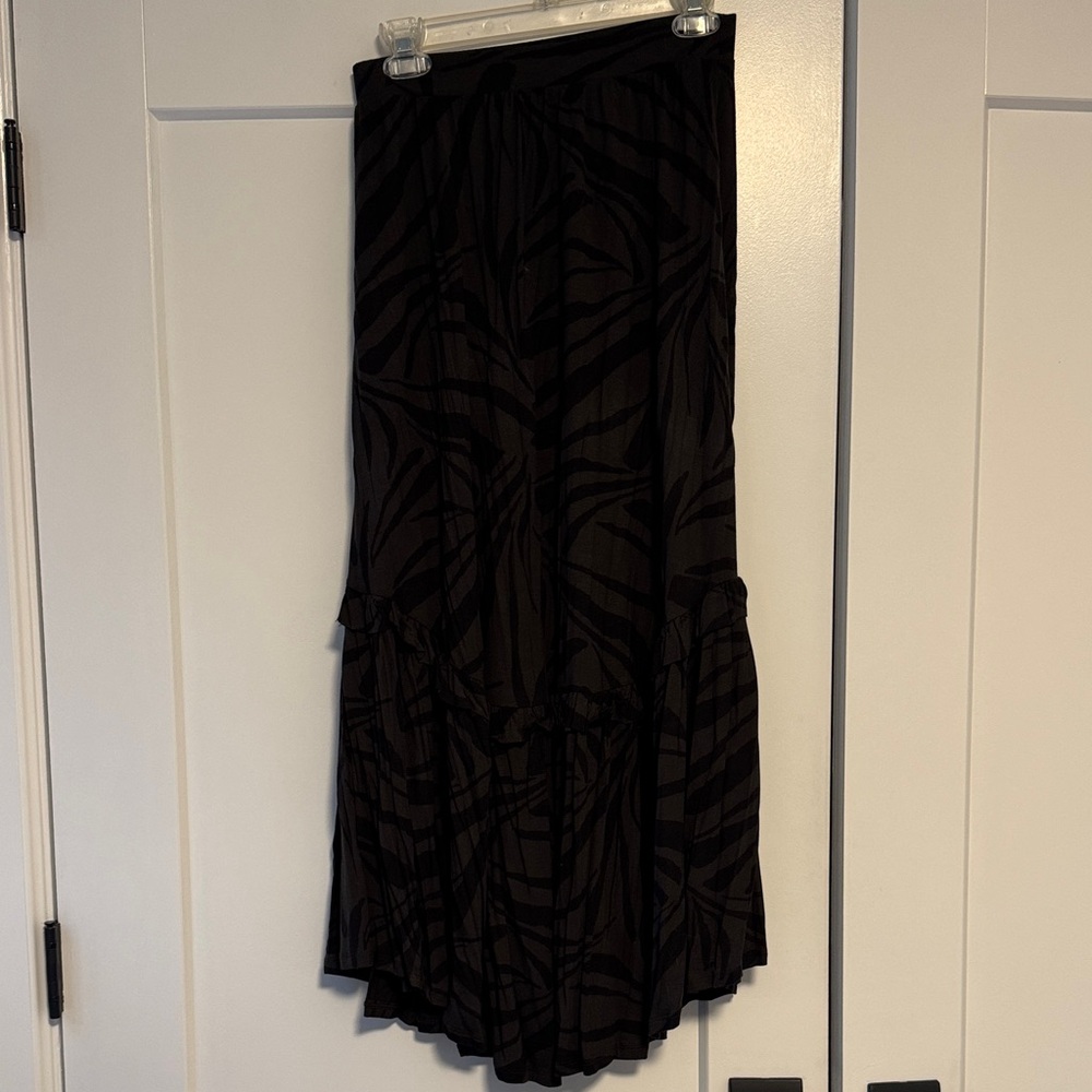 Z Supply Liesl Tropical Black Olive green Zebra Print Skirt Medium